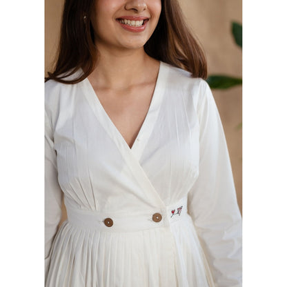 The Indian Ethnic Co. White Poplin Cotton Solid Dress
