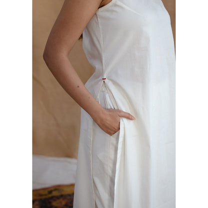 The Indian Ethnic Co. White Poplin Cotton Solid Kurta
