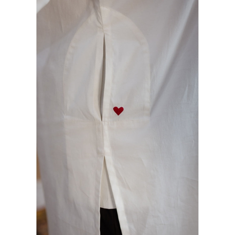 The Indian Ethnic Co. White Poplin Cotton Solid Kurta