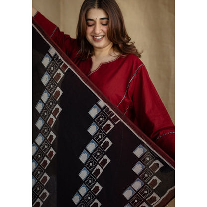 The Indian Ethnic Co. Black Ajrakh Mulmul Cotton Printed Dupatta