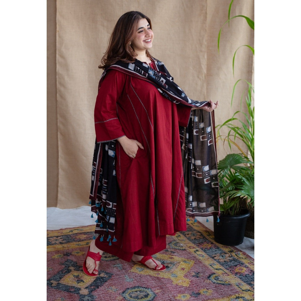 The Indian Ethnic Co. Black Ajrakh Mulmul Cotton Printed Dupatta