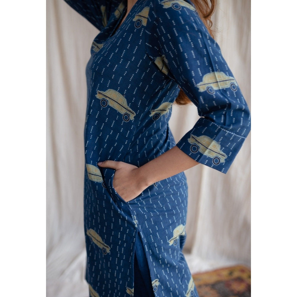 The Indian Ethnic Co. Blue Straight Ajrakh Cotton Printed Kurta