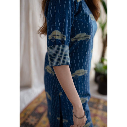 The Indian Ethnic Co. Blue Straight Ajrakh Cotton Printed Kurta