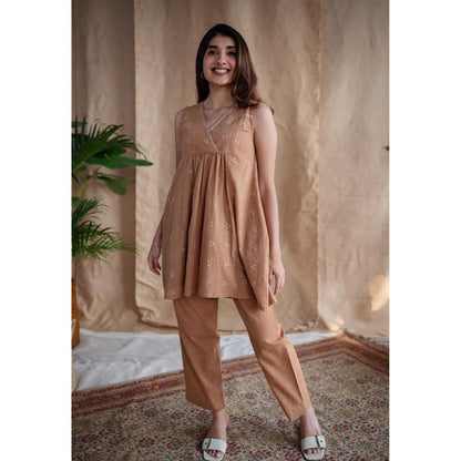 The Indian Ethnic Co. Light Brown Dabu Slub Cotton Embroidered Kurti with Pant (Set of 2)