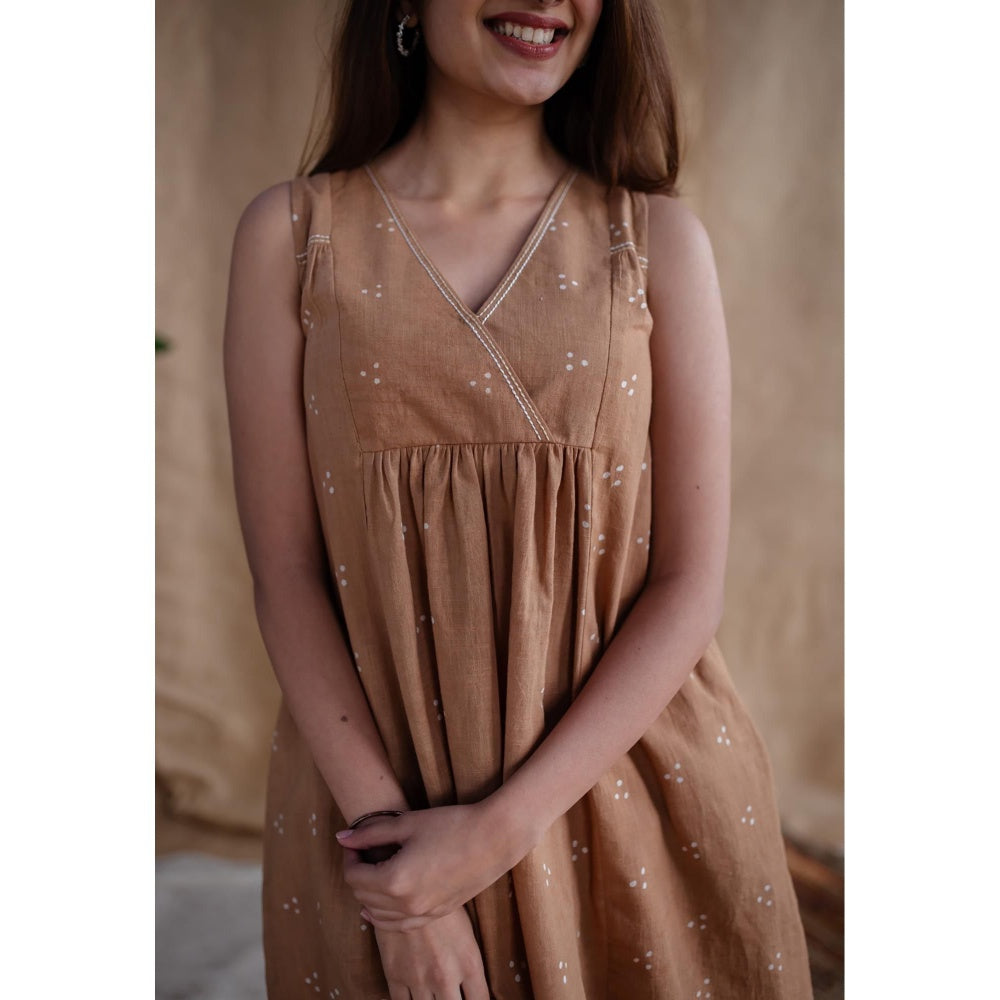 The Indian Ethnic Co. Light Brown Dabu Slub Cotton Embroidered Kurti with Pant (Set of 2)