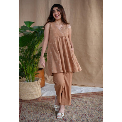 The Indian Ethnic Co. Light Brown Dabu Slub Cotton Embroidered Kurti with Pant (Set of 2)