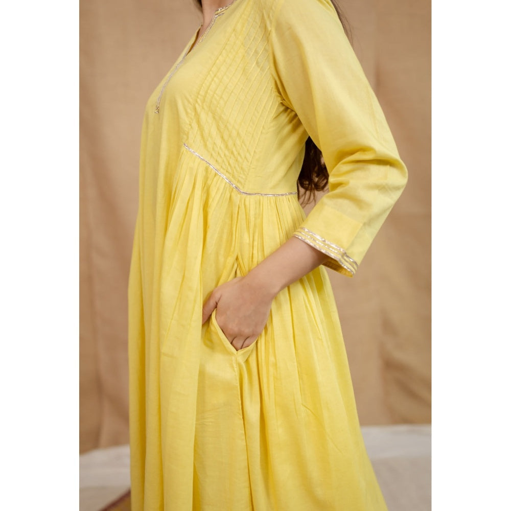 The Indian Ethnic Co. Yellow Plain A-Line Cotton Slip Kurta with Pant and Dupatta (Set of 4)
