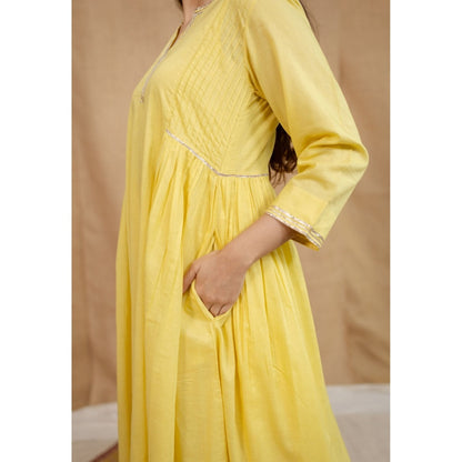 The Indian Ethnic Co. Yellow Plain A-Line Cotton Slip Kurta with Pant and Dupatta (Set of 4)