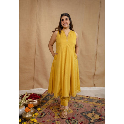 The Indian Ethnic Co. Golden Yellow Plain Cotton V-Neck Kurta with Pant and Dupatta (Set of 3)