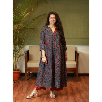 The Indian Ethnic Co. Indigo Fit and Flare Ajrakh Handblock Printed Kurta