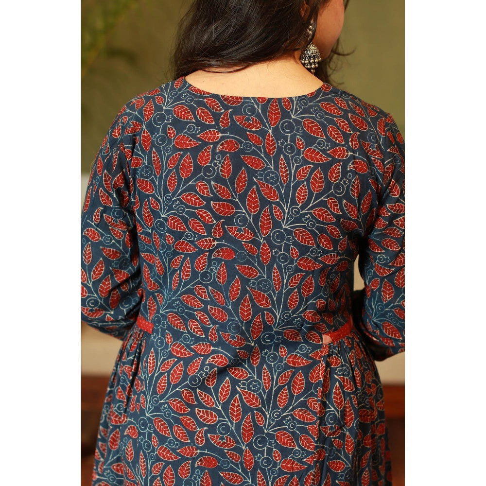 The Indian Ethnic Co. Indigo Fit and Flare Ajrakh Handblock Printed Kurta