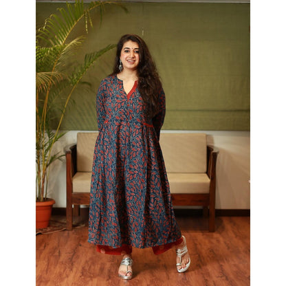 The Indian Ethnic Co. Indigo Fit and Flare Ajrakh Handblock Printed Kurta