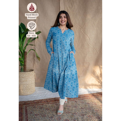 The Indian Ethnic Co. Blue A-Line Dabu Slub Cotton Printed V Neck Kurta