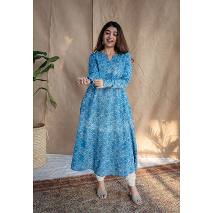 The Indian Ethnic Co. Blue A-Line Dabu Slub Cotton Printed V Neck Kurta