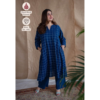 The Indian Ethnic Co. Navy Blue Loose Dabu Slub Cotton Printed V Neck Kurta