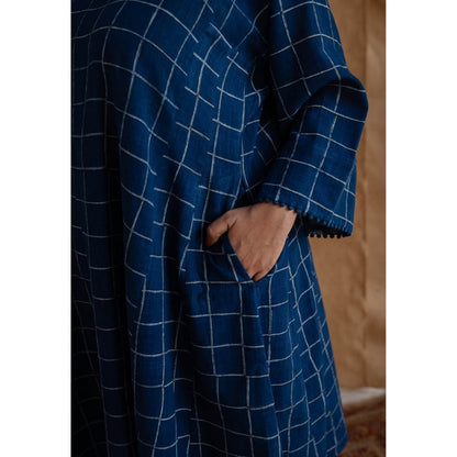The Indian Ethnic Co. Navy Blue Loose Dabu Slub Cotton Printed V Neck Kurta