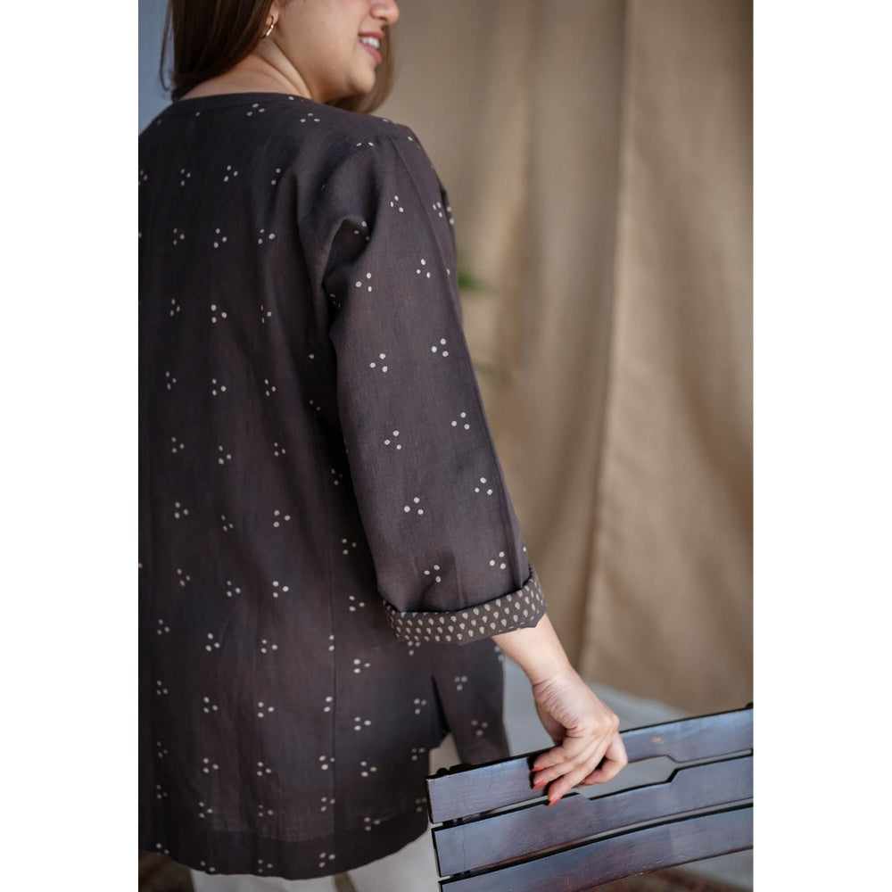 The Indian Ethnic Co. Brown Straight Dabu Slub Cotton Short Kurti Printed Kurti