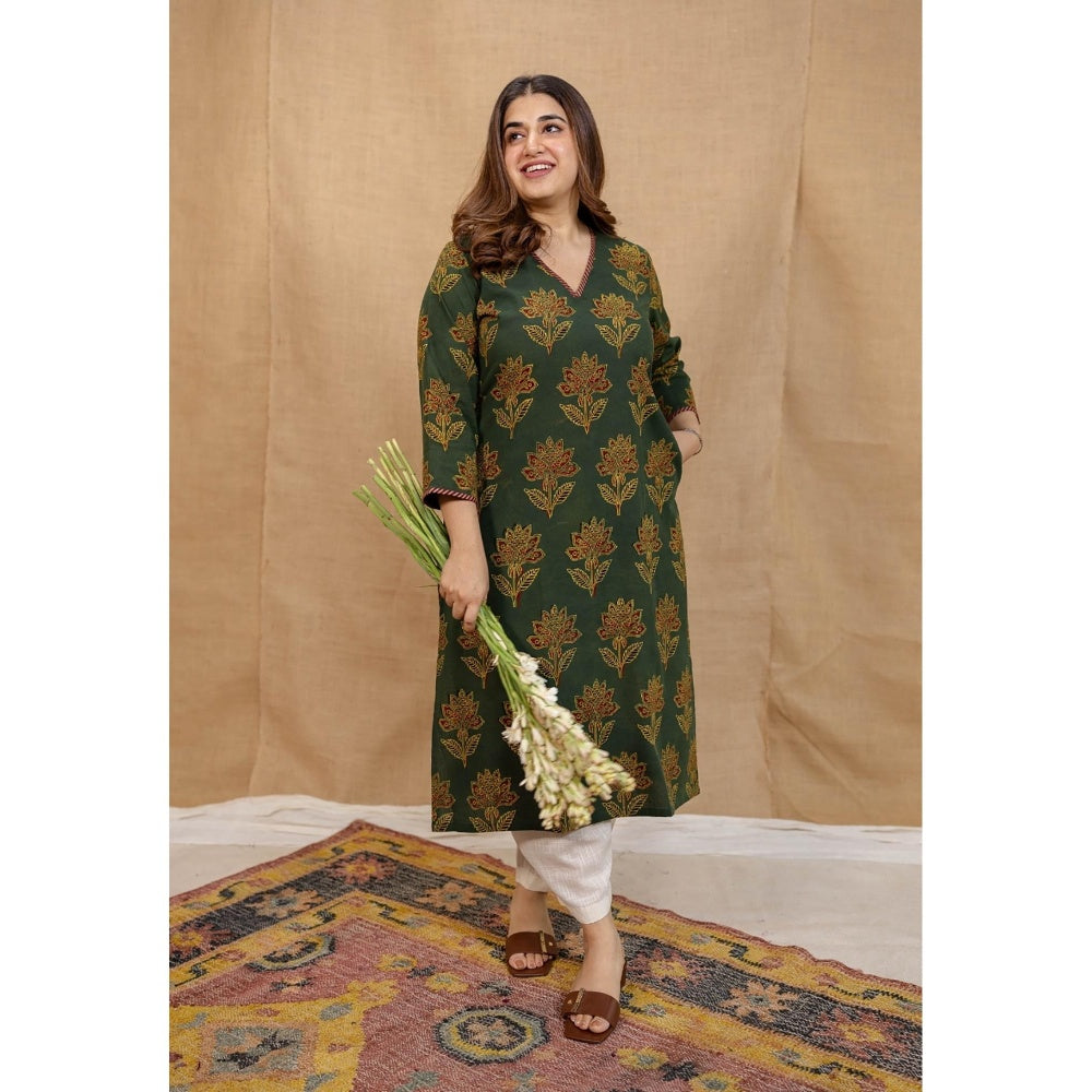 The Indian Ethnic Co. Green Straight Ajrakh Cotton Hand Block Printed Kurta