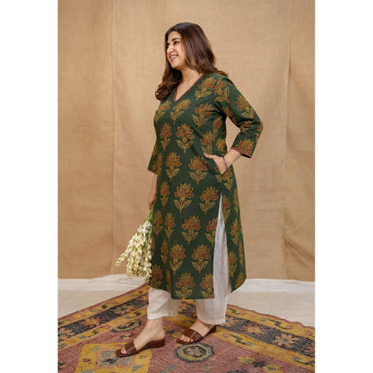 The Indian Ethnic Co. Green Straight Ajrakh Cotton Hand Block Printed Kurta