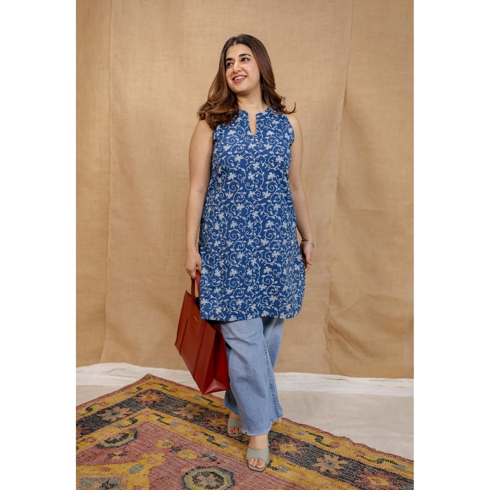 The Indian Ethnic Co. Blue Straight Dabu Cotton Printed Kurta