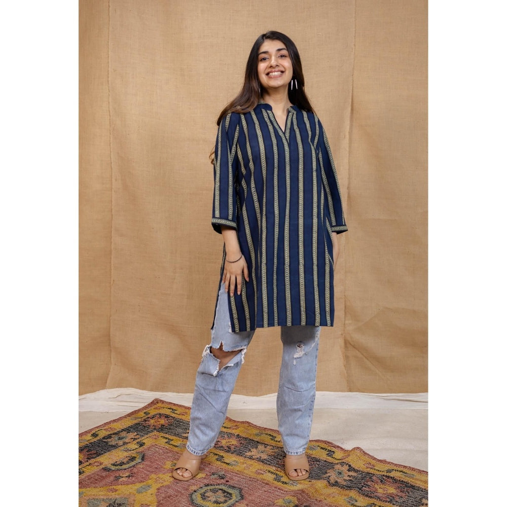 The Indian Ethnic Co. Blue Straight Ajrakh Cotton Hand Block Printed Kurta