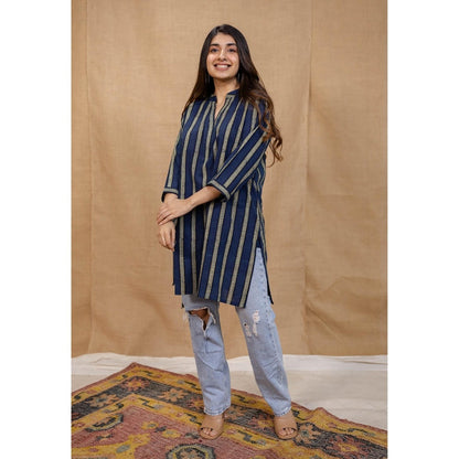 The Indian Ethnic Co. Blue Straight Ajrakh Cotton Hand Block Printed Kurta