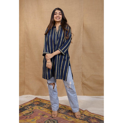 The Indian Ethnic Co. Blue Straight Ajrakh Cotton Hand Block Printed Kurta