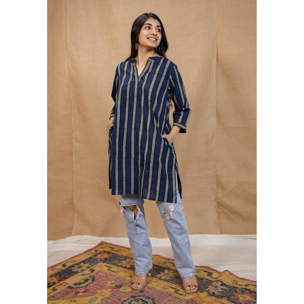 The Indian Ethnic Co. Blue Straight Ajrakh Cotton Hand Block Printed Kurta