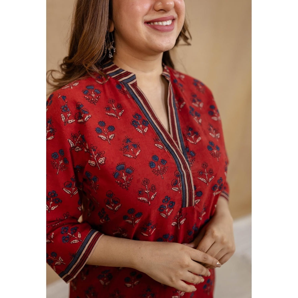 The Indian Ethnic Co. Red Straight Ajrakh Cotton Hand Block Printed Kurta