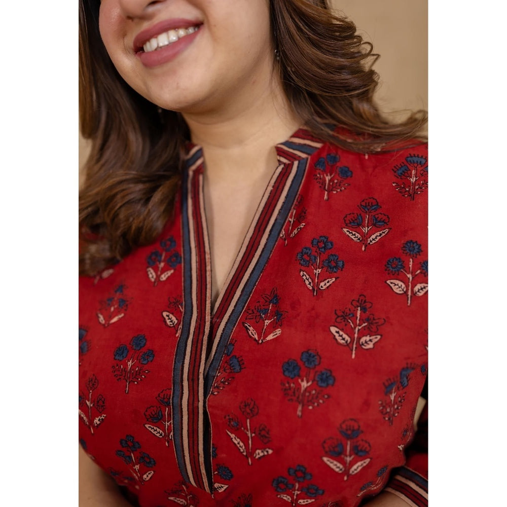 The Indian Ethnic Co. Red Straight Ajrakh Cotton Hand Block Printed Kurta