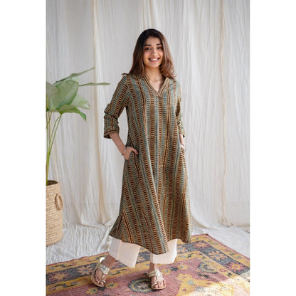 The Indian Ethnic Co. Green A-Line Ajrakh Cotton Hand Block Printed Kurta