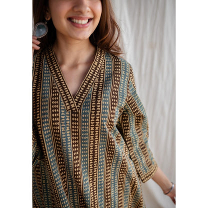 The Indian Ethnic Co. Green A-Line Ajrakh Cotton Hand Block Printed Kurta