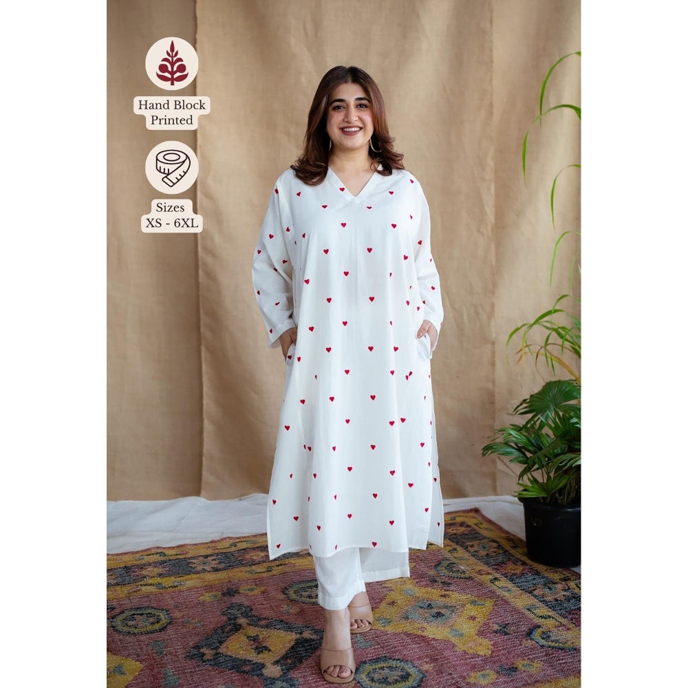 The Indian Ethnic Co. White Loose Dabu Cotton Hand Block Printed Kurta