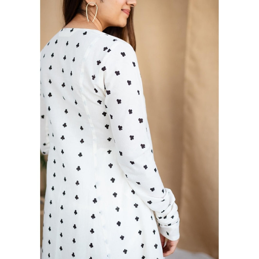 The Indian Ethnic Co. White A-Line Dabu Cotton Hand Block Printed Kurta
