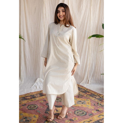 The Indian Ethnic Co. Off-White Straight Ajrakh Handblock Printed Cotton Pant