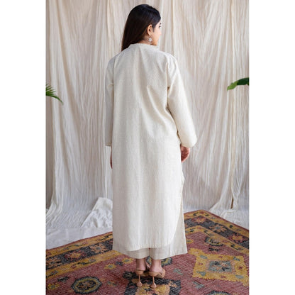The Indian Ethnic Co. Off-White Straight Ajrakh Handblock Printed Cotton Pant
