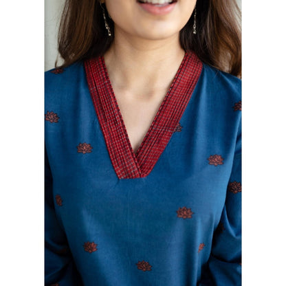 The Indian Ethnic Co. Blue Straight Ajrakh Printed Cotton Kurta With V Neck