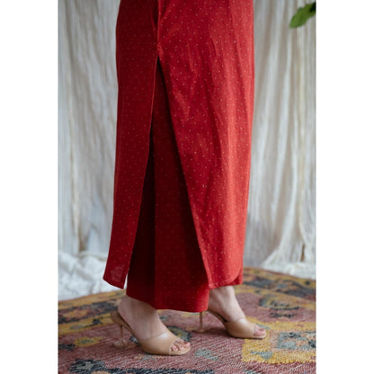 The Indian Ethnic Co. Red Straight Printed Cotton Kurta With Mandarin Collar & Sleeveless