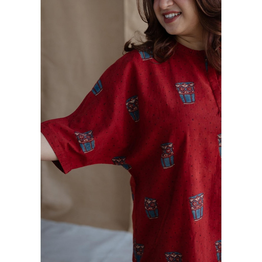 The Indian Ethnic Co. Red Straight Printed Cotton Kurta With Mandarin Neck