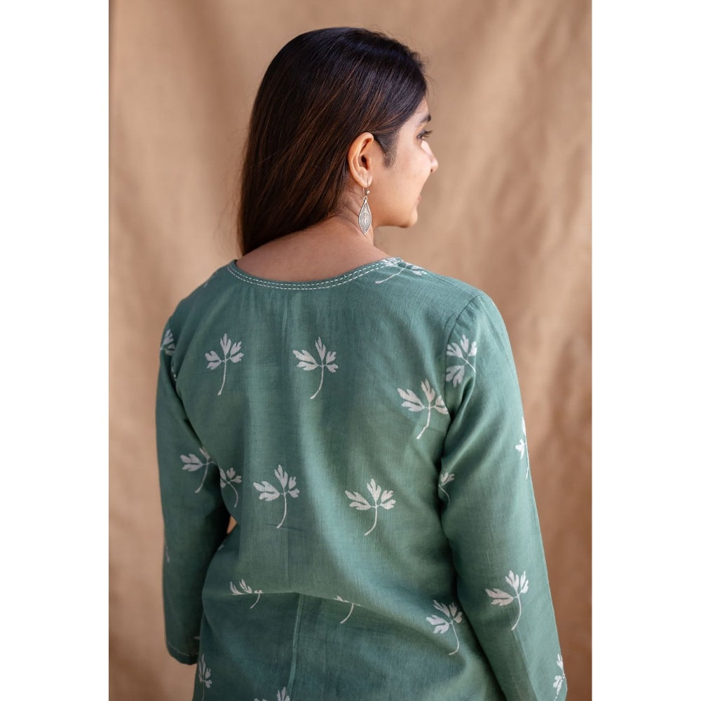 The Indian Ethnic Co. Green Dabu Handblock Printed Embroidered Tunic