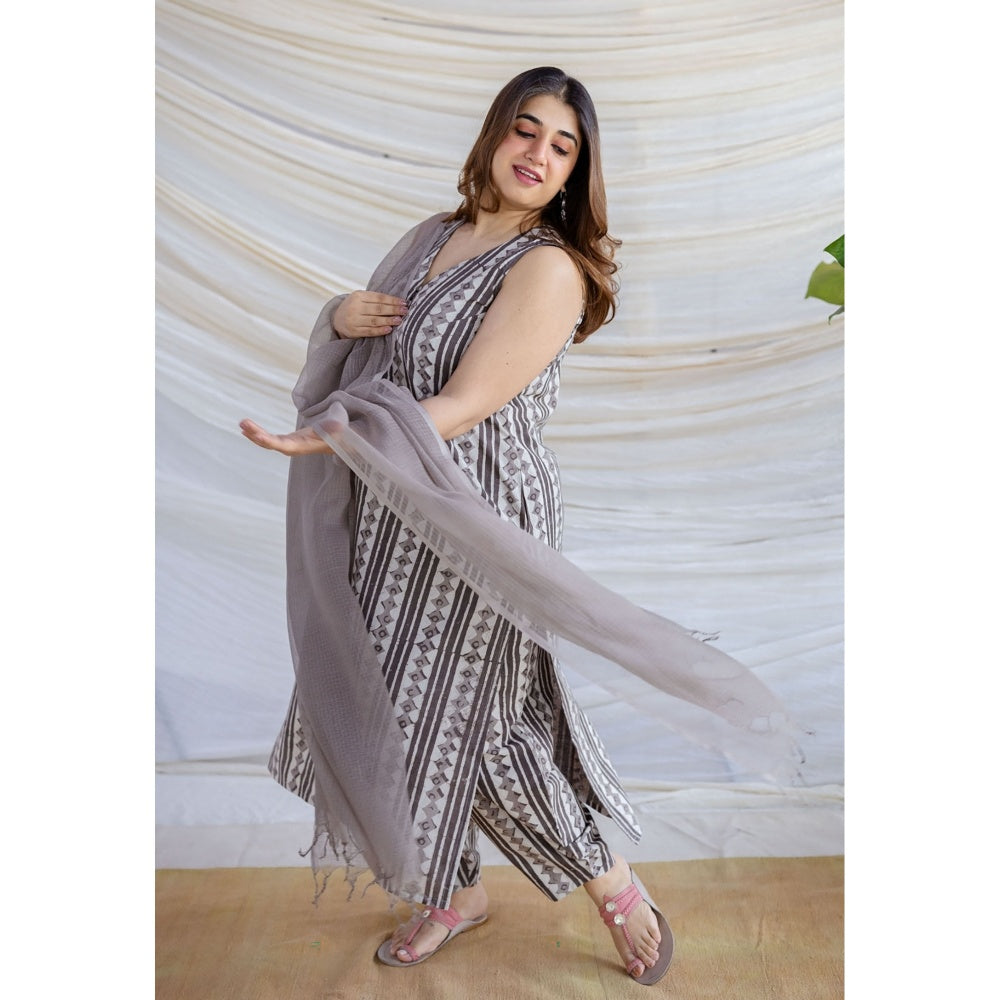 The Indian Ethnic Co. Grey Wide Batik Printed Cotton Salwar Pant