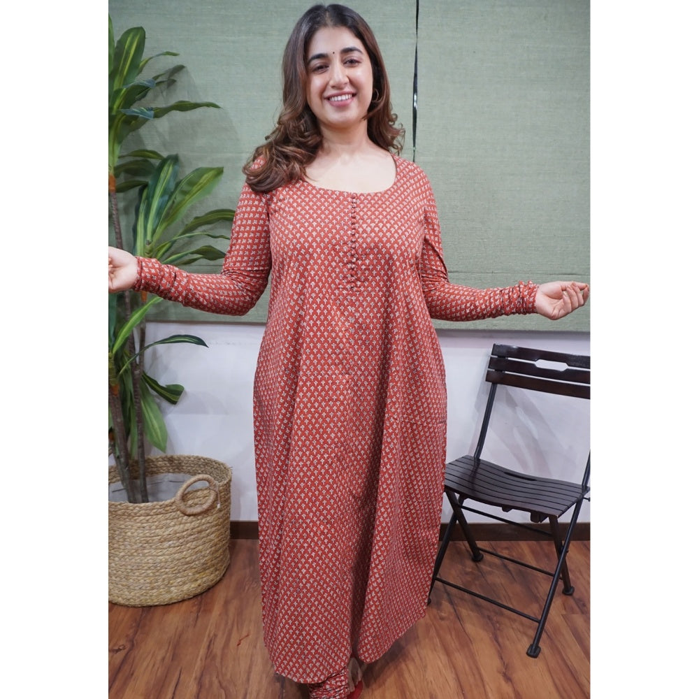 The Indian Ethnic Co. Madder Narrow Fadat Printed Cotton Chudidar Pant