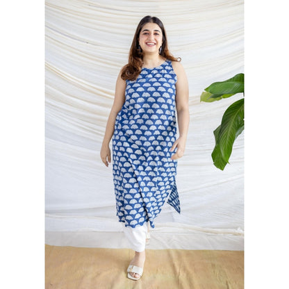 The Indian Ethnic Co. Blue Straight Dabu Printed Cotton Kurta With Round Neck And Sleeveless