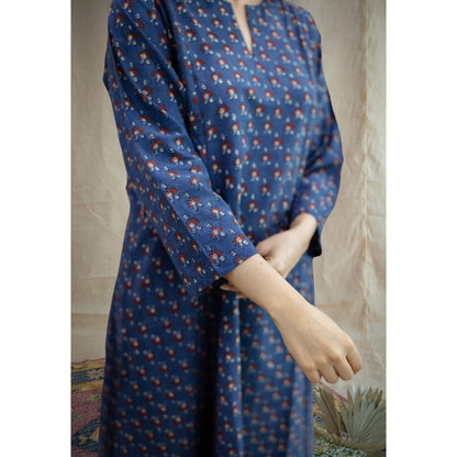 The Indian Ethnic Co. Blue Kali Ajrakh Printed Cotton Kurta With Split V Neck