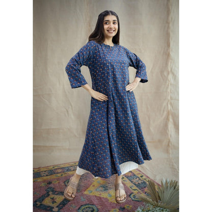 The Indian Ethnic Co. Blue Kali Ajrakh Printed Cotton Kurta With Split V Neck