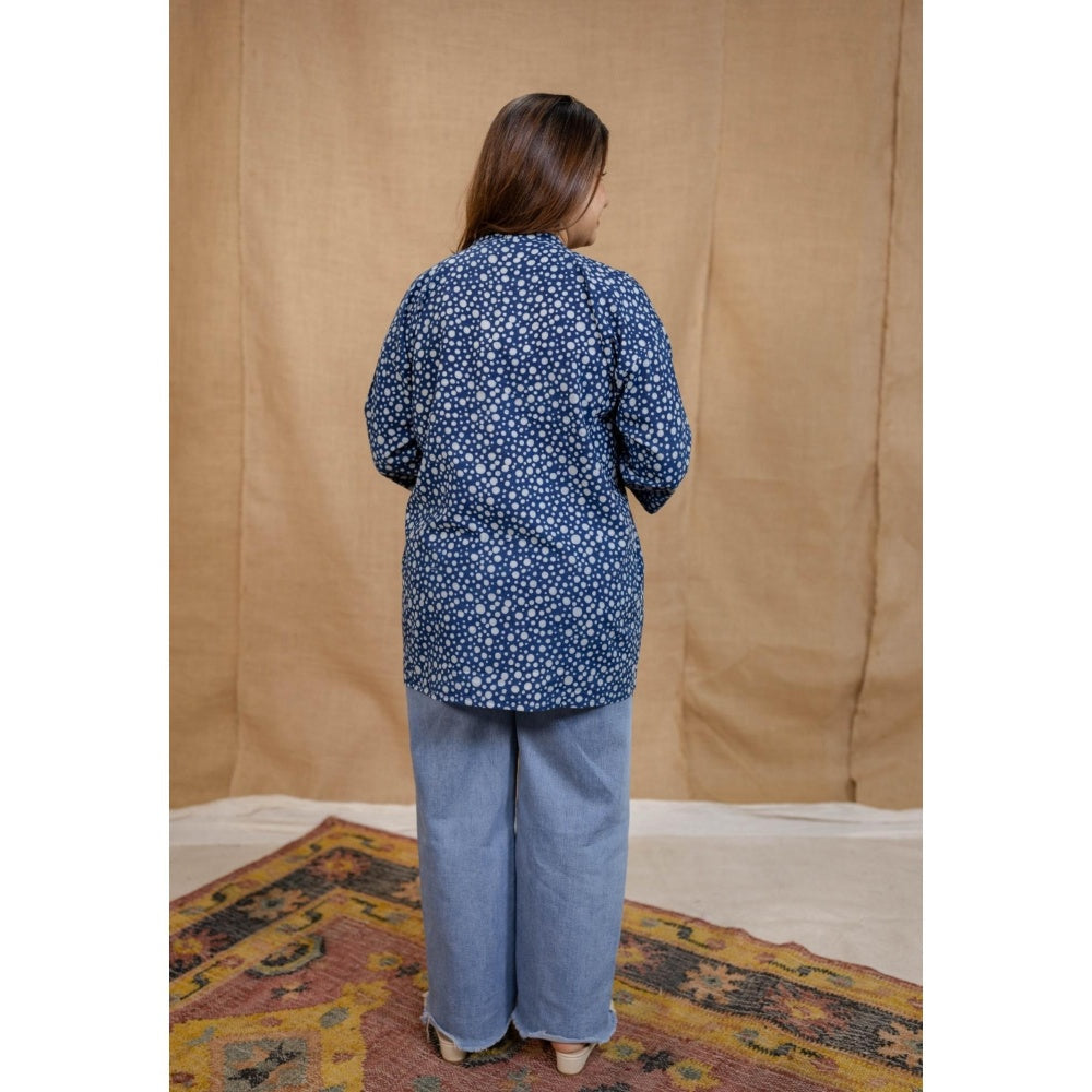 The Indian Ethnic Co. Blue Loose Dabu Printed Cotton Kurti With Mandarin Neck