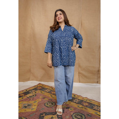 The Indian Ethnic Co. Blue Loose Dabu Printed Cotton Kurti With Mandarin Neck
