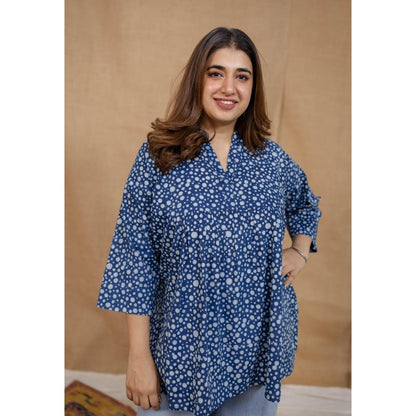 The Indian Ethnic Co. Blue Loose Dabu Printed Cotton Kurti With Mandarin Neck