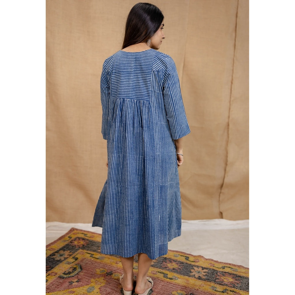 The Indian Ethnic Co. Blue A-Line Dabu Printed Cotton Dress With V Neck
