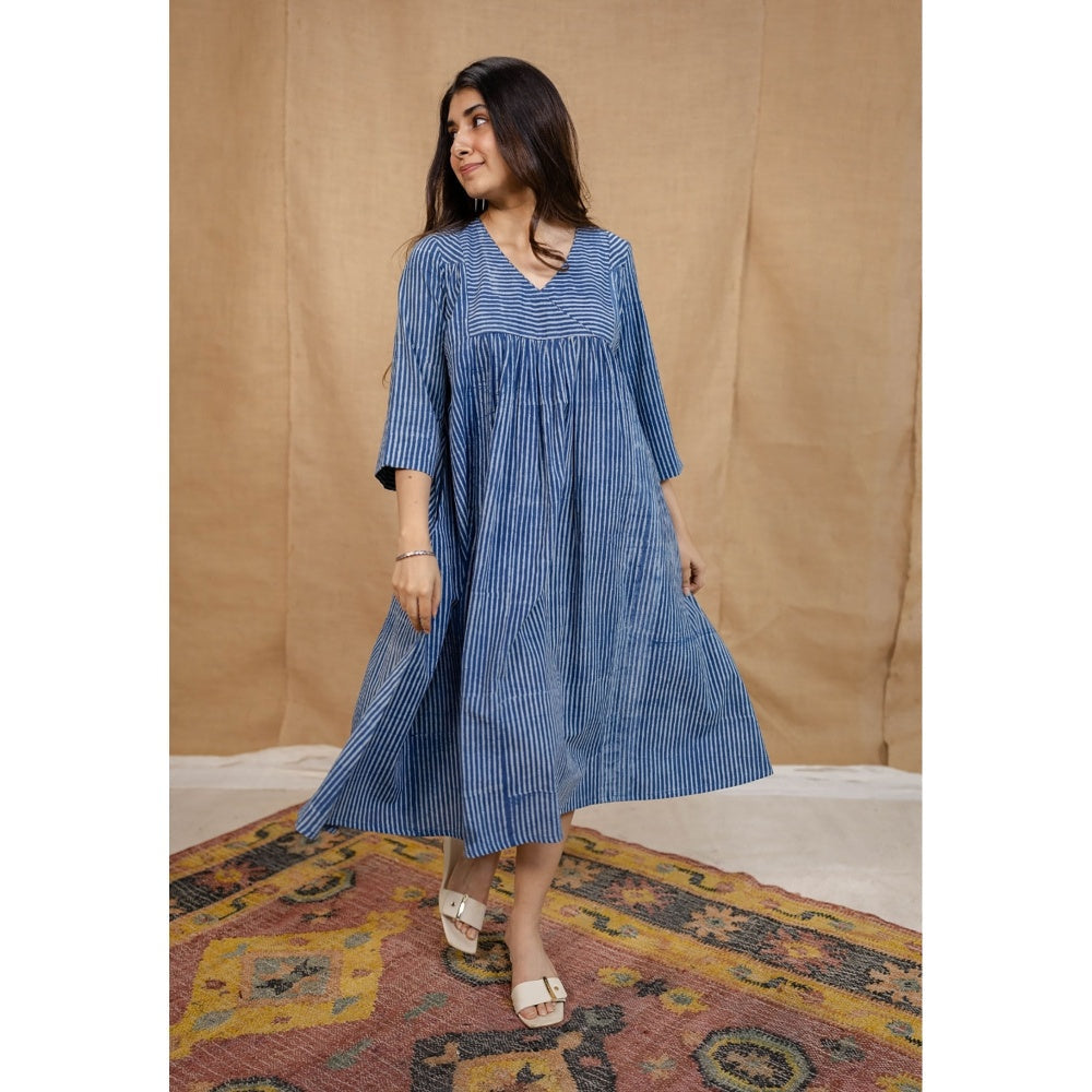 The Indian Ethnic Co. Blue A-Line Dabu Printed Cotton Dress With V Neck